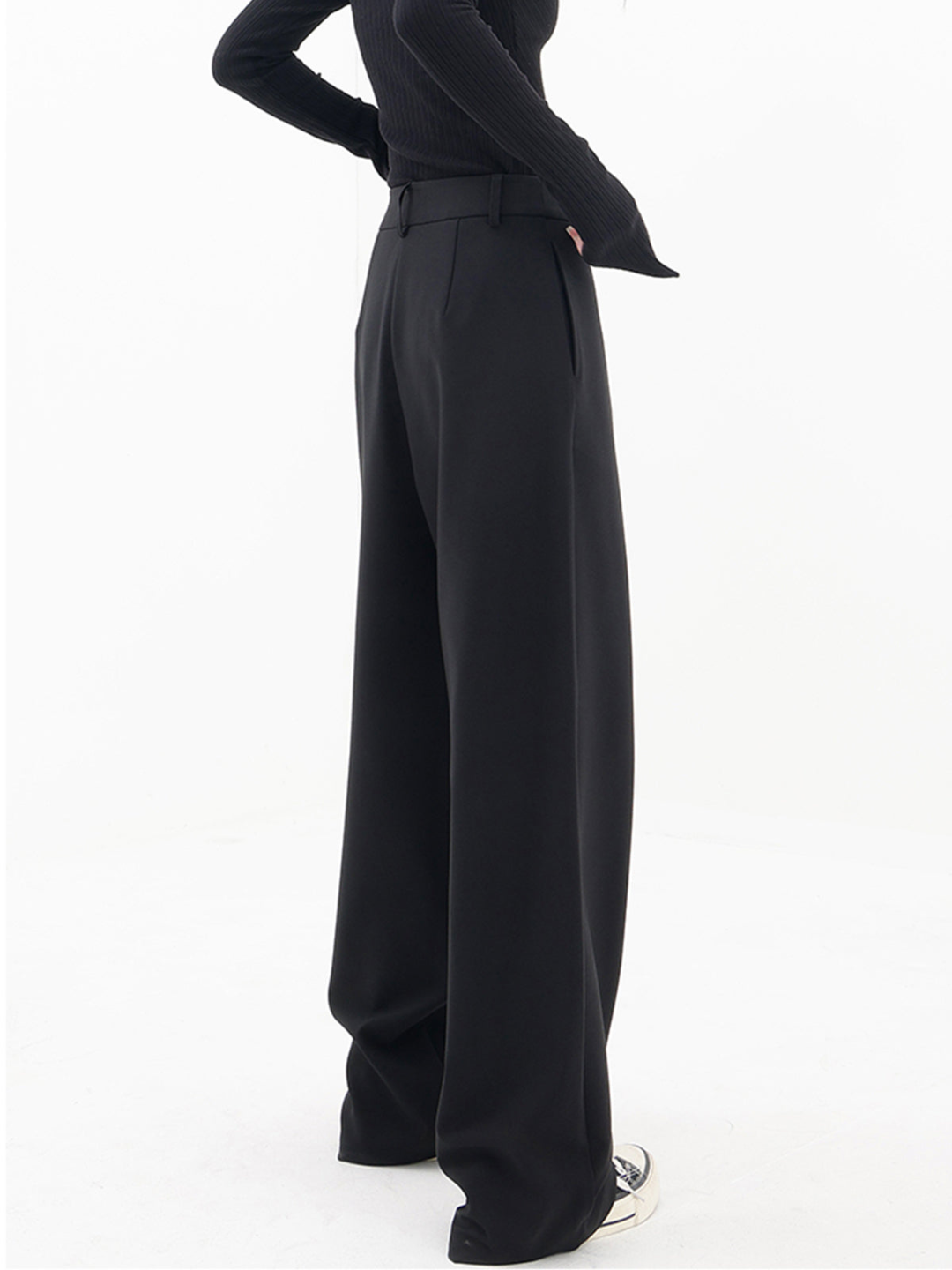 Lia | Elegant wide leg trousers