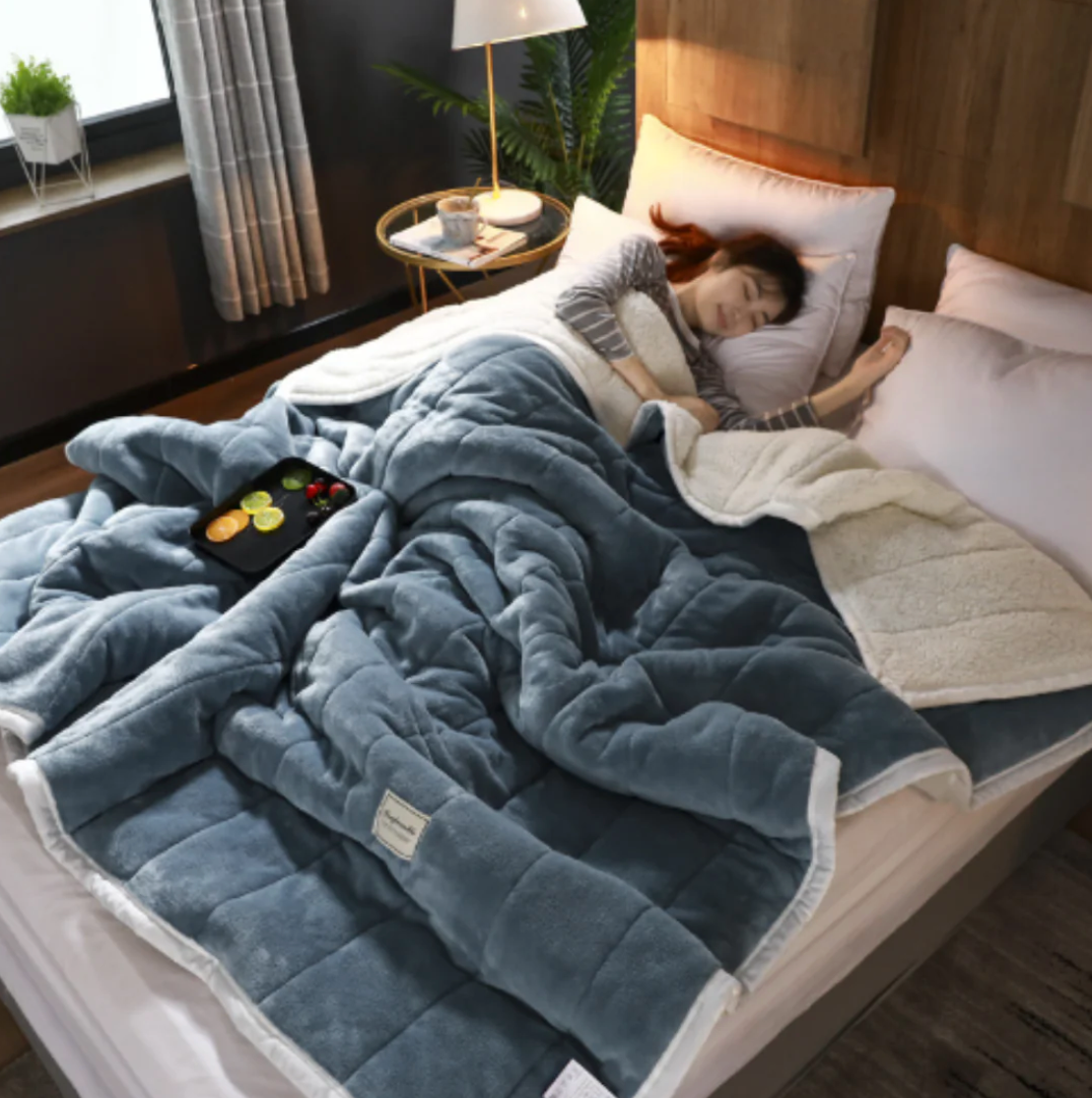 Cozysheet | The best triple-thickness blanket