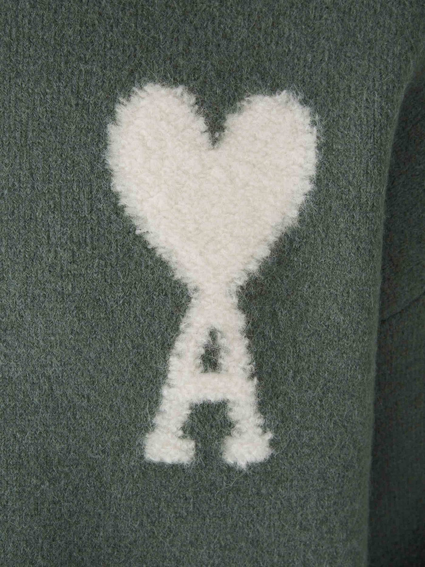 Jackson | Stylish Ami Heart Pullover